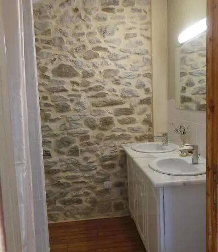 Bed & Breakfast Des Ferrayes 3*